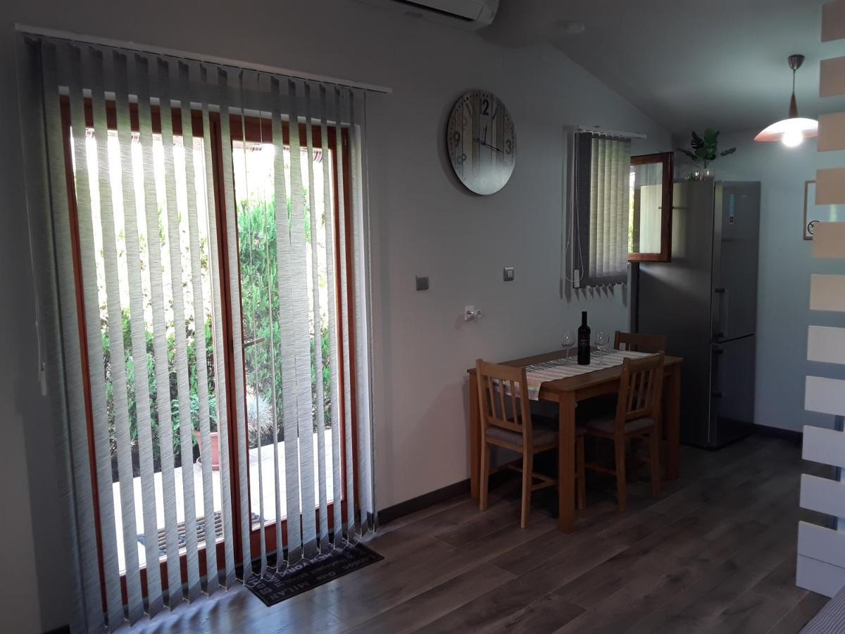 Apartman Studio Erin Rovinj Exterior foto